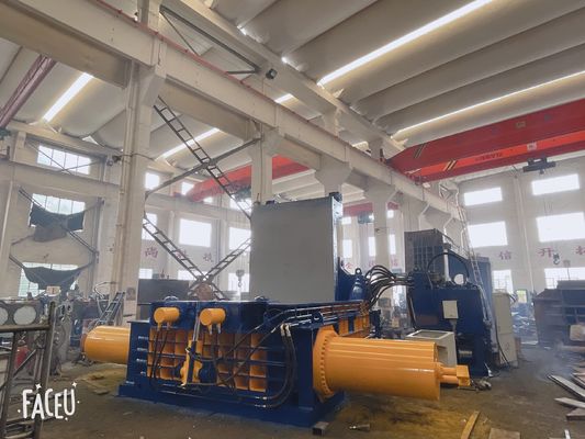Купить Пресс-коробка Металлические отходы Балировальная машина 3000*2500*1300 мм Мощность 200 тонн / день online manufacture